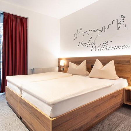 Hotel Wettiner Hof Riesa Exteriör bild