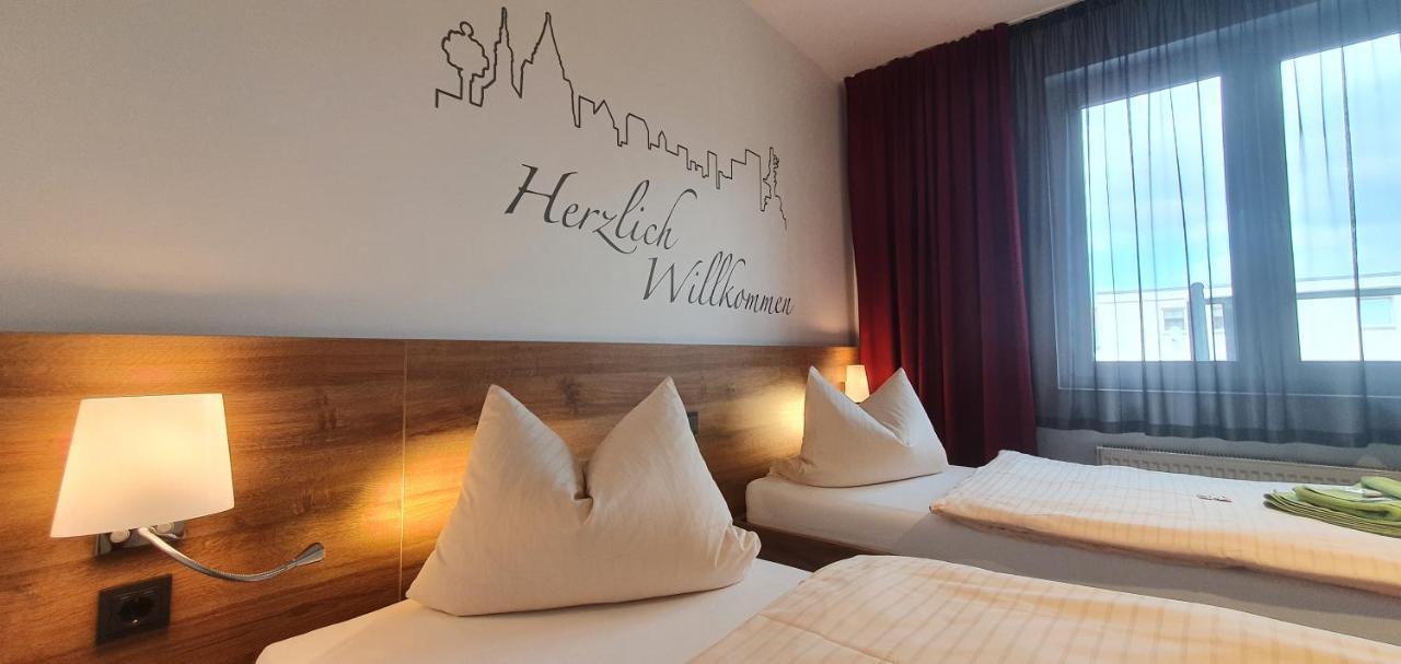 Hotel Wettiner Hof Riesa Exteriör bild