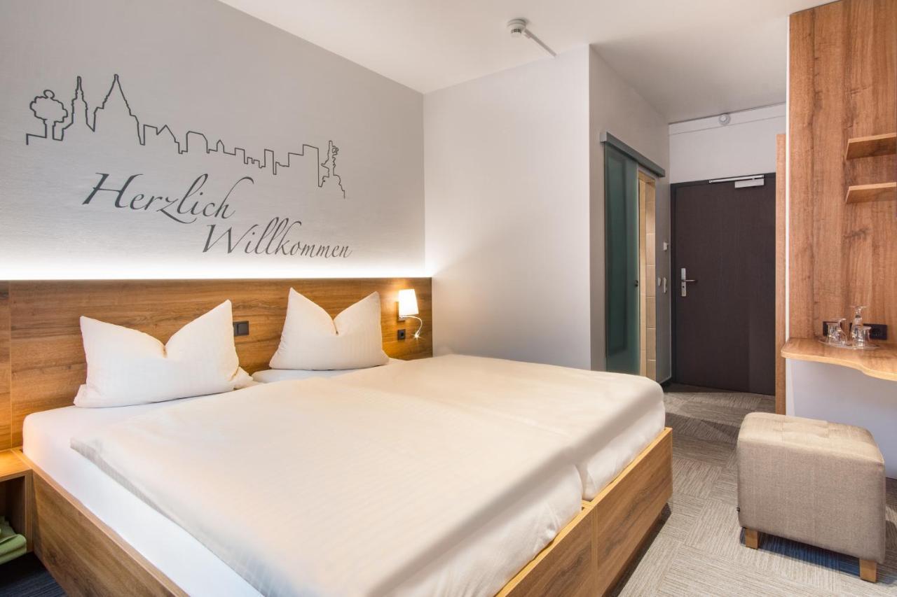 Hotel Wettiner Hof Riesa Exteriör bild