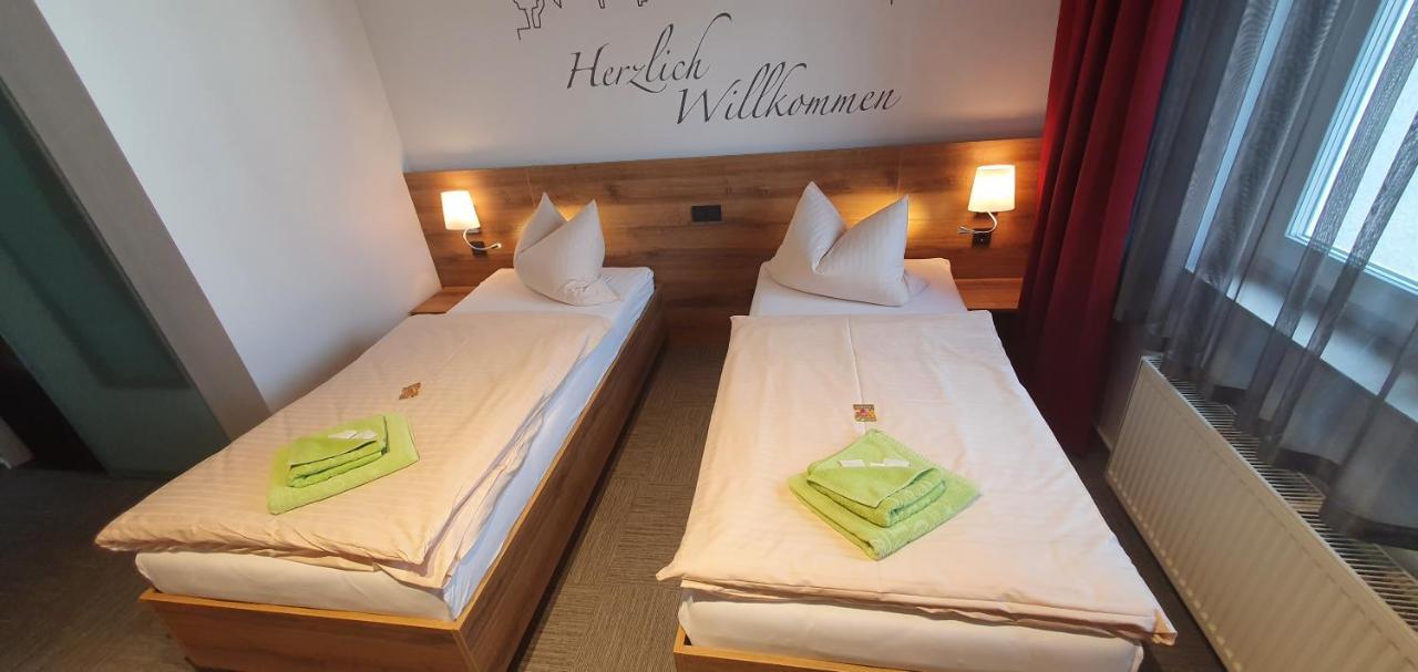 Hotel Wettiner Hof Riesa Exteriör bild