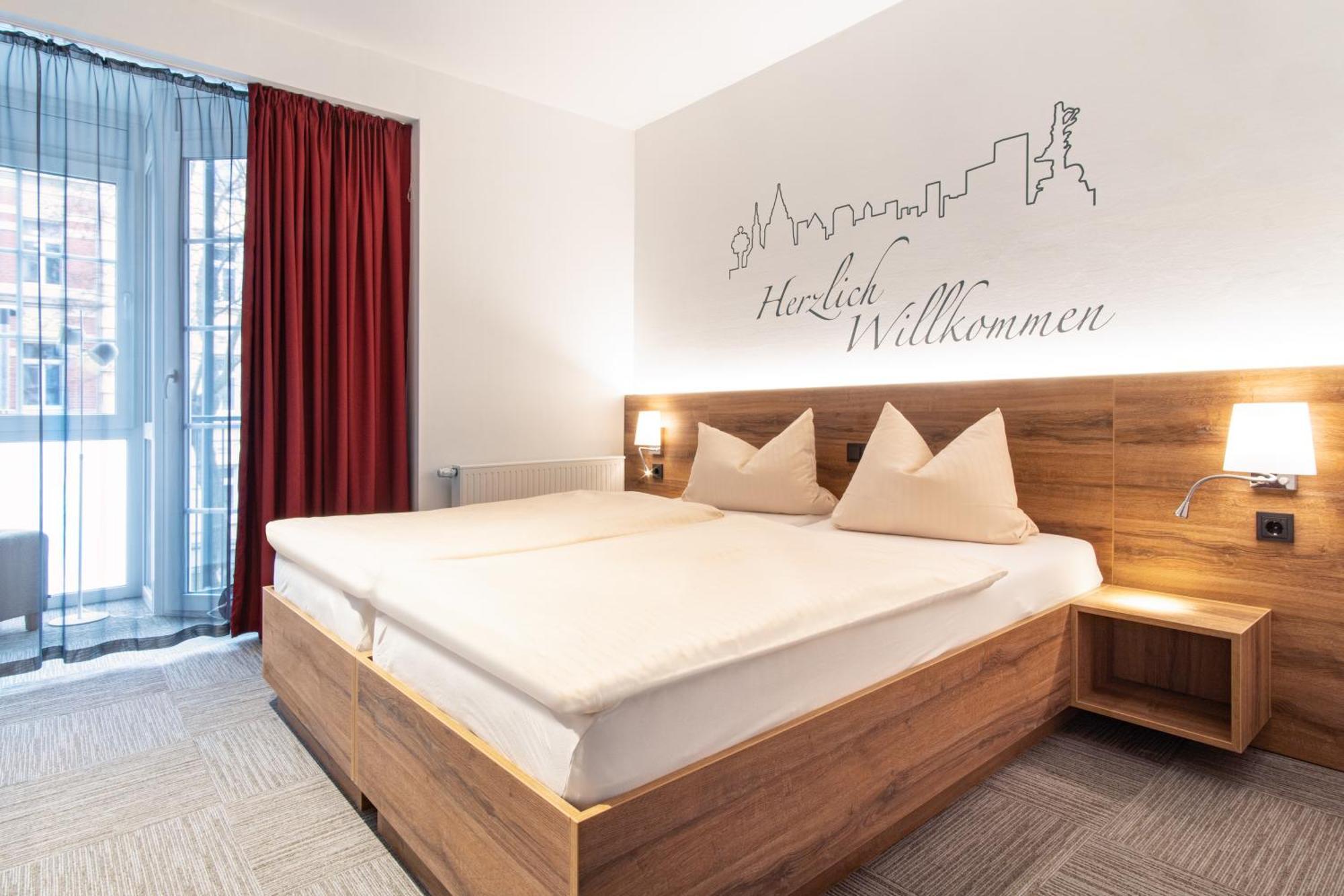 Hotel Wettiner Hof Riesa Exteriör bild